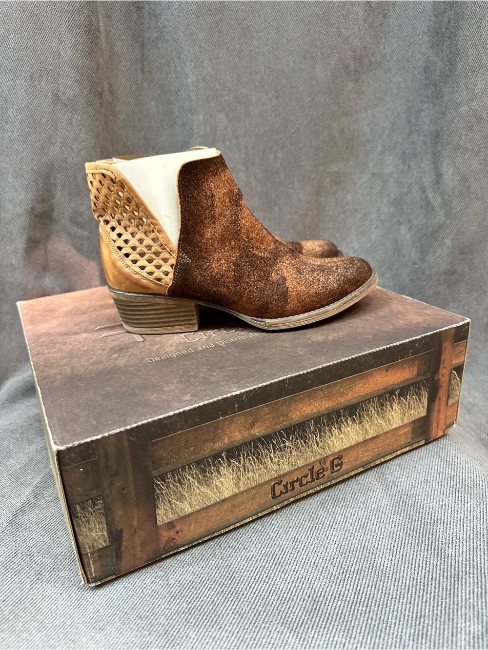 Western cowboy booties brown leather size 9